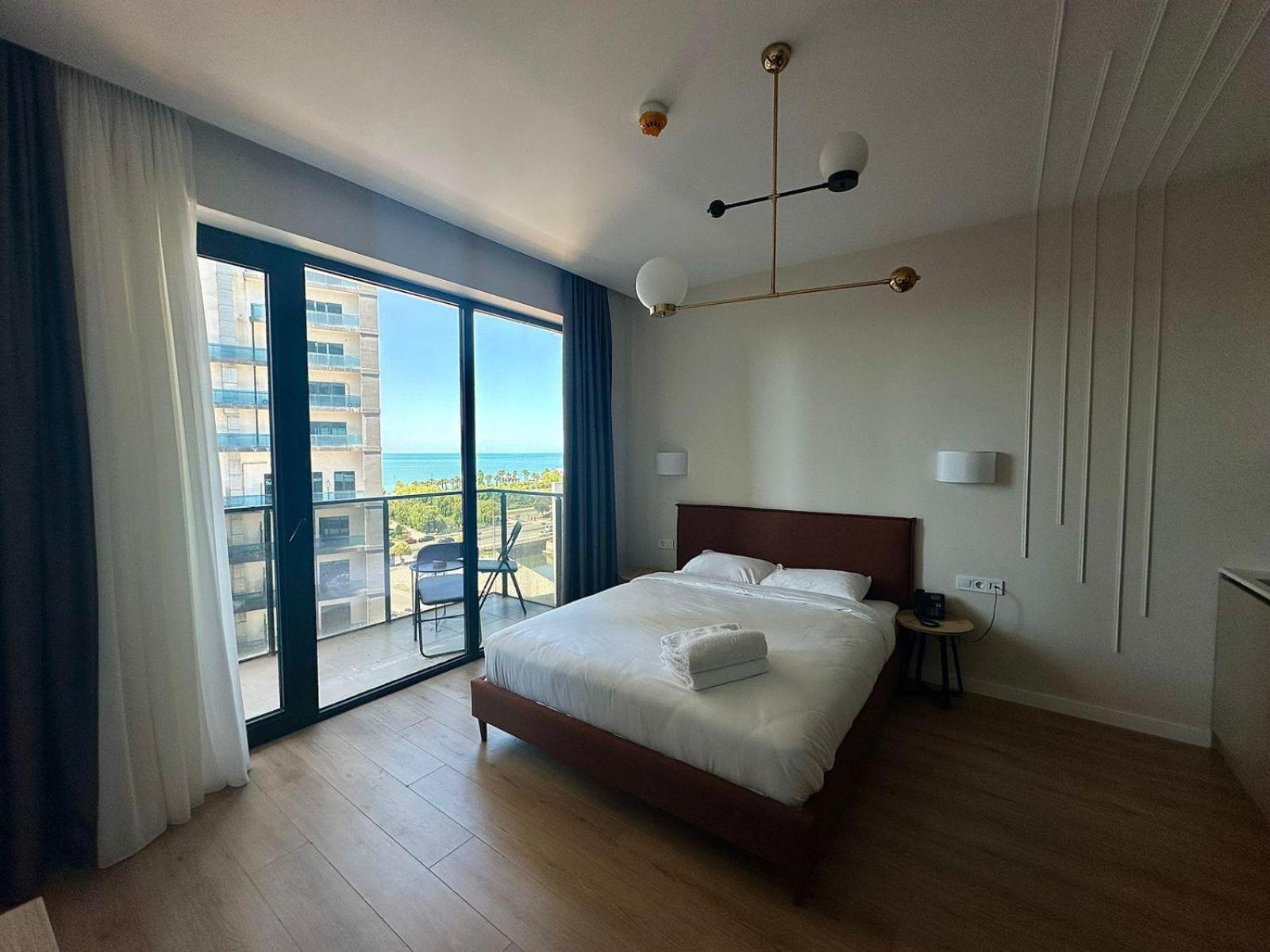 Nova Concierge Aparthotel Batumi Room photo